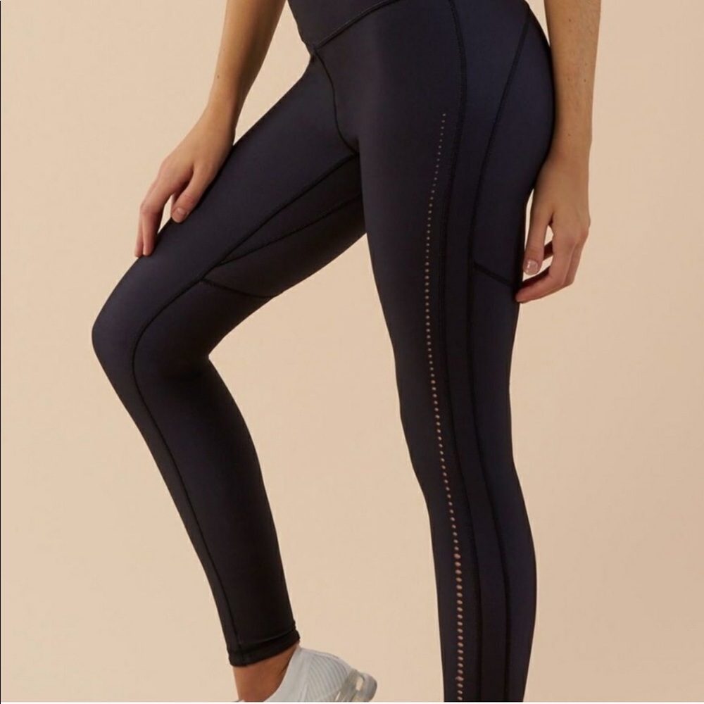 Reversible GYMSHARK leggings!